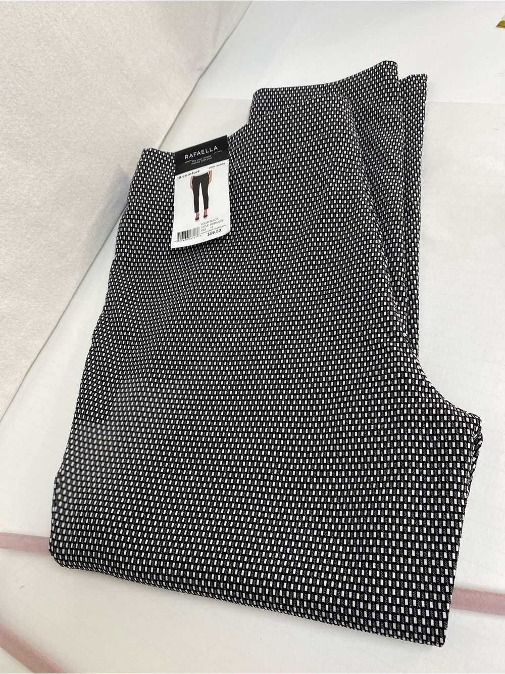 Rafaella Comfort Ankle Dress Pants Size18 Black White Micro Dot Geometric Print